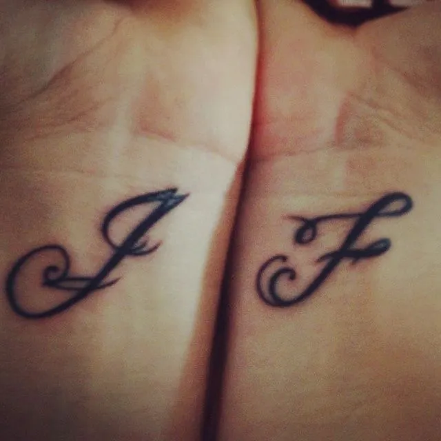 New Tattoo ... J & F iniciales de los nombres de mis hijos ...
