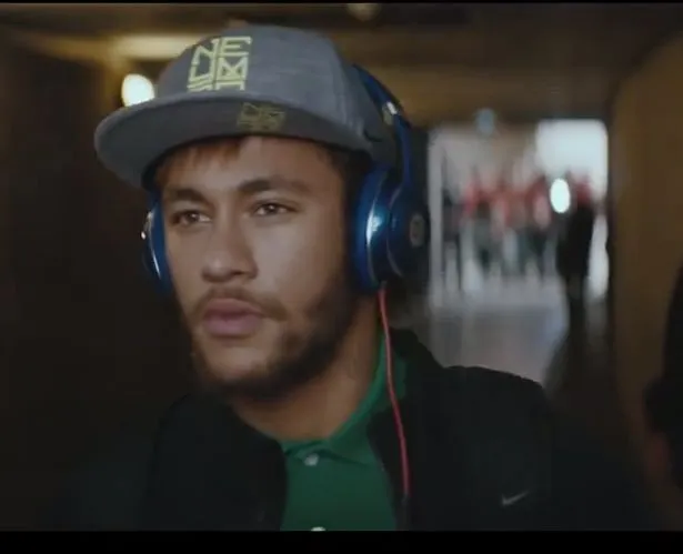 neymar-beats.jpg