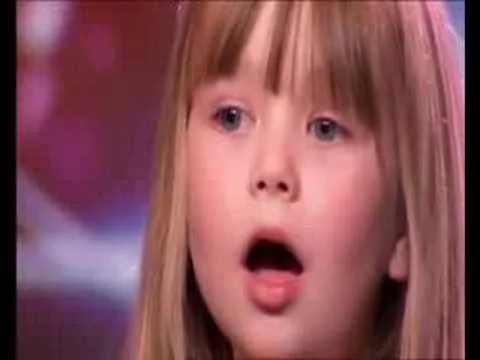 Una niña de 6 años Con una impresionante voz - YouTube