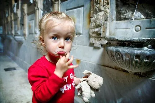 Niña haciendo morritos | Flickr - Photo Sharing! Niña haciendo morritos | Flickr - Photo Sharing!