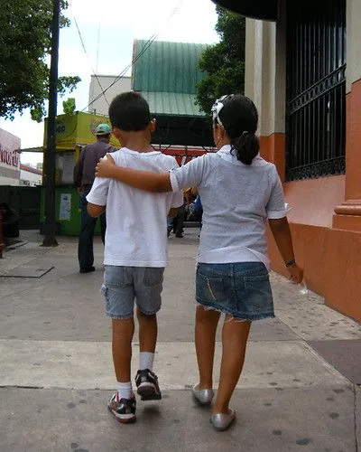 Niños caminando | Flickr - Photo Sharing!