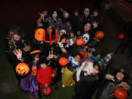 Niños disfrazados de Halloween - Imagui