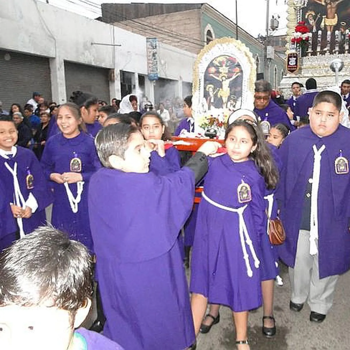 Niños expresan su fe en el Señor de los Milagros (FOTOS) | EDICION | CORREO