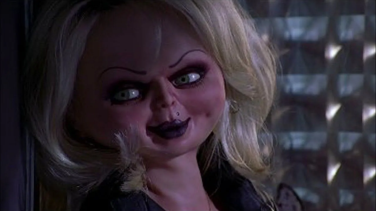 La novia de Chucky (1998) - Transformación de Tiffany [Español Latino] -  YouTube