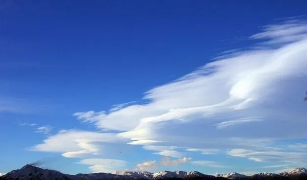 nube montañas cielo nubes paisaje de montaña | Descargar Fotos gratis