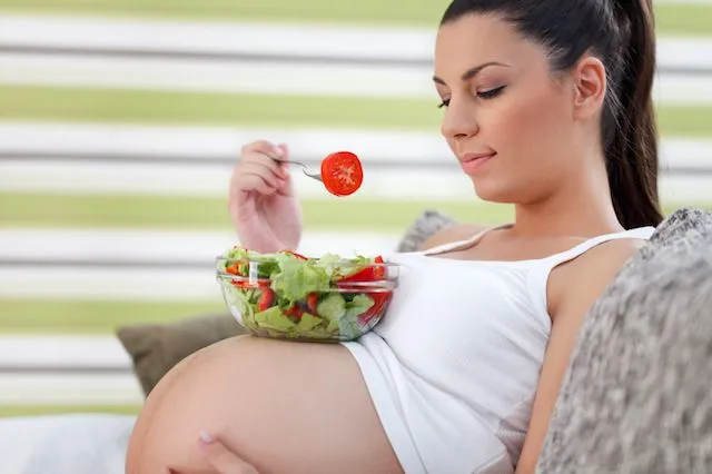 Nutrición y alimentación durante el embarazo y la lactancia | Todobebé