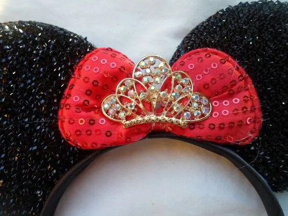 Orejas de Minnie Mouse Negras con moño rojo y por CrazyCraftyYoli