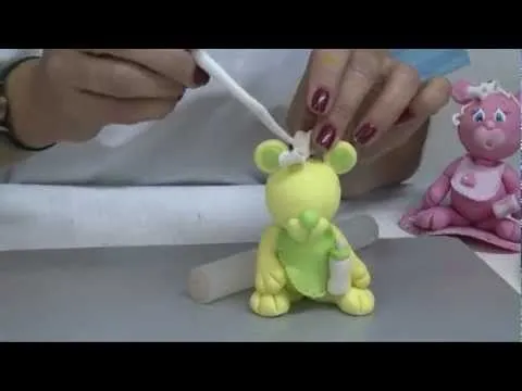 Como hacer osito en porcelana - YouTube