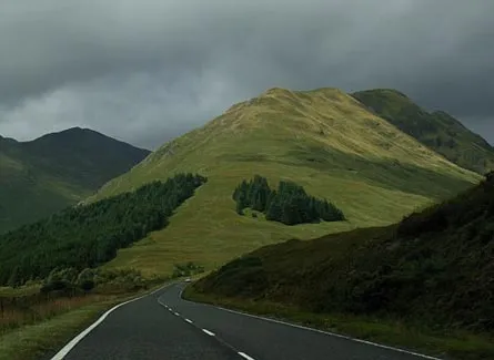 Paisaje-carretera-Escocia.jpg