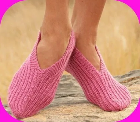Pantuflas tejidas a dos agujas de color rosa | Patrones | Pinterest