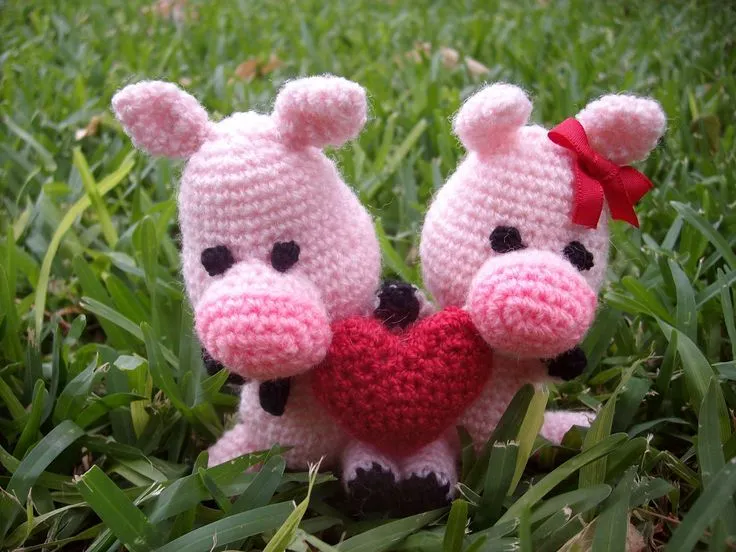 pareja de chanchitos enamorados tejidos al crochet | Amigurumis ...