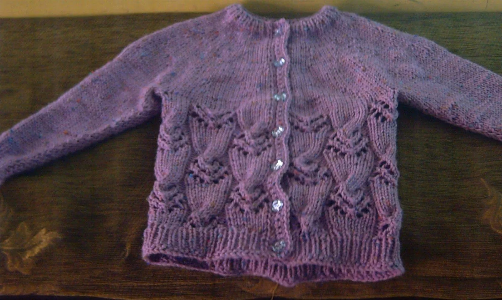 EL PASATIEMPO DE SILVIA: Suéter de niña