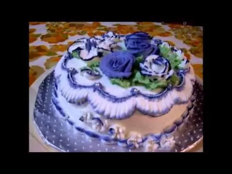 pastel de chocolate decorado con chantilly - YouTube