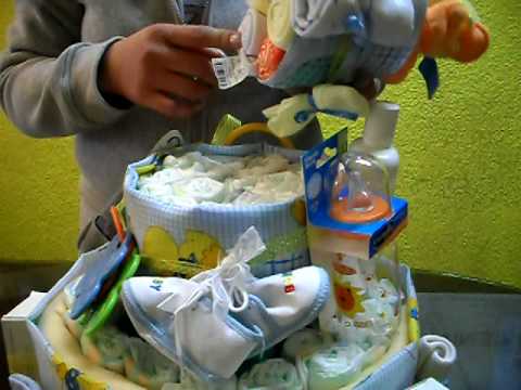 Pastel de pañales para baby shower en forma de cuna - Imagui