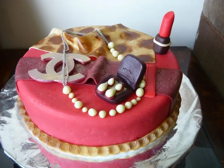 Torta para mujeres coquetas | tortas | Pinterest