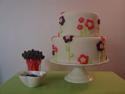 Pastelería para Eventos: Tortas con Flores