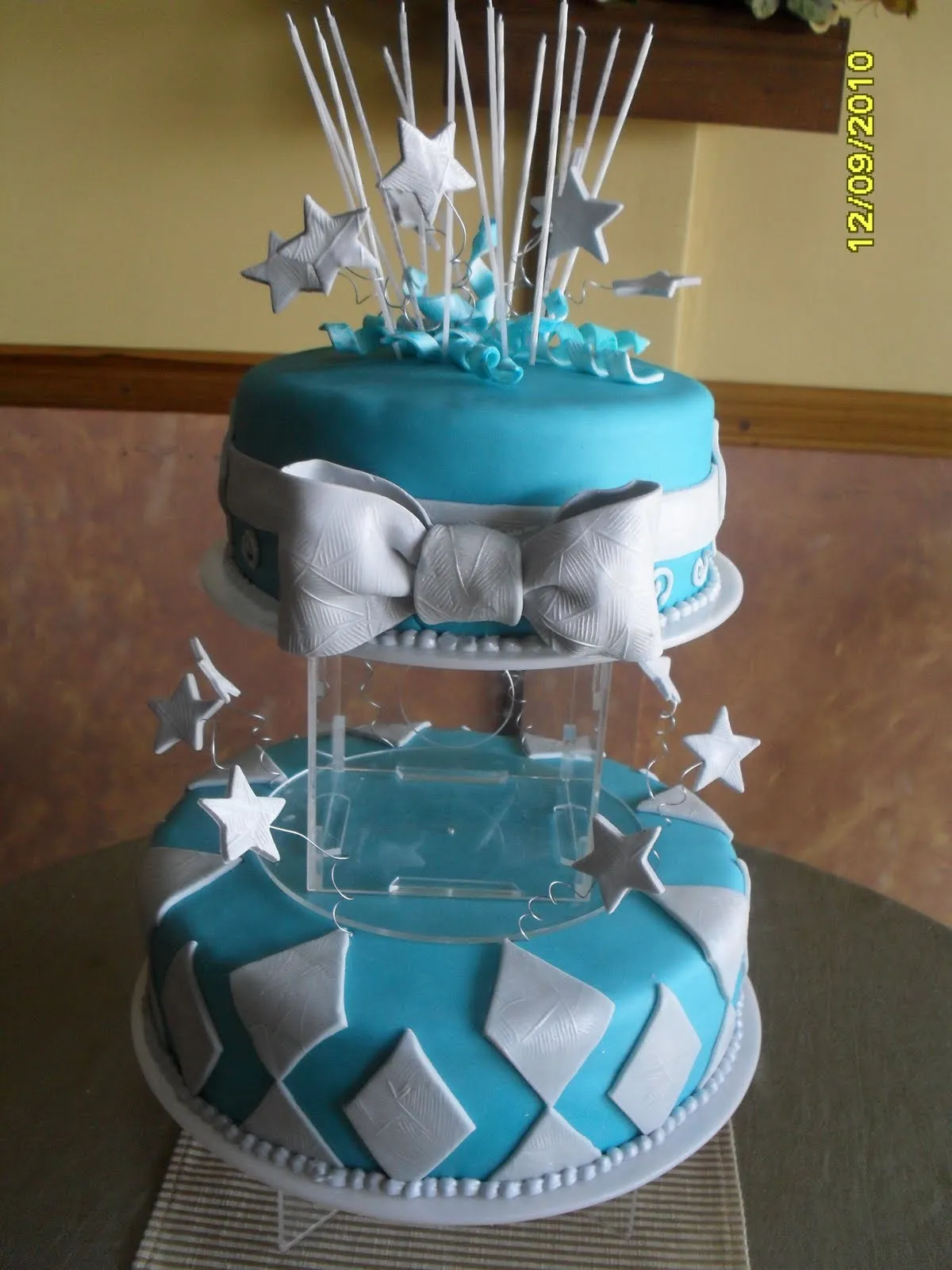 Pasteles 15 Años: 15 Años Temáticos y Modernos Pasteles 15 Años: 15 Años Temáticos y Modernos