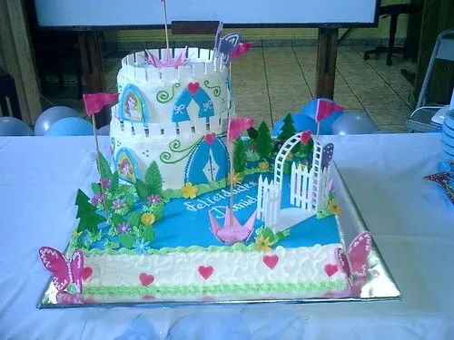 Imagenes de pasteles de castillos - Imagui