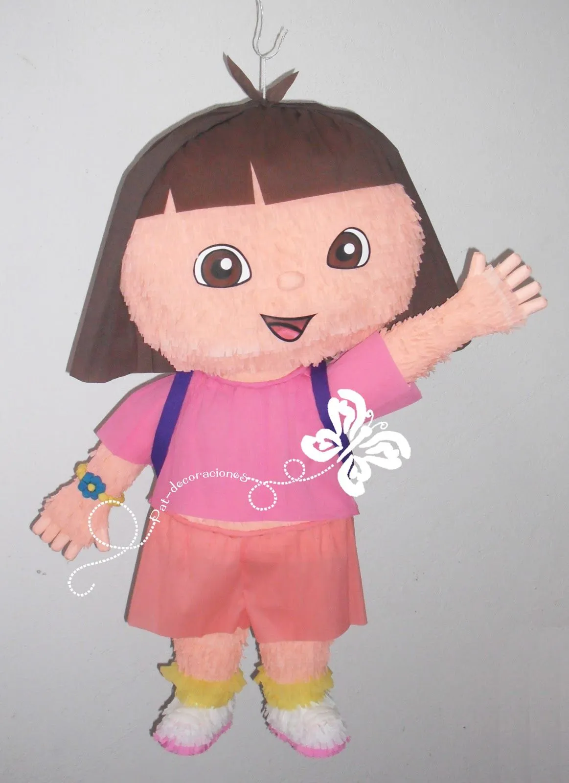 Pat-Decoraciones: Piñata de Dora la Exploradora Pat-Decoraciones: Piñata de Dora la Exploradora
