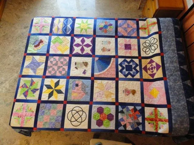 Patchwork desde la Alpujarra: Colcha muestrario de patchwork o ...