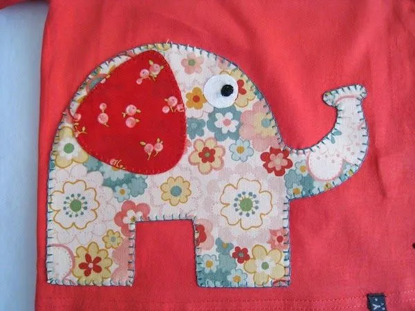 Patchwork by Elektra Z: Camiseta coral con elefante