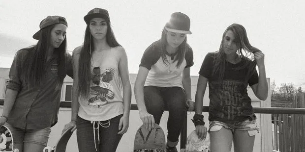 PATINETA Skate » Reportaje Mujeres al Skate de Revista PAULA