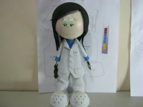 Patrones para imprimir de muñeca enfermera de fofucha - Imagui
