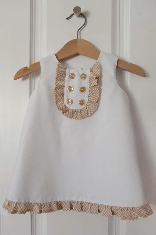 Patrones de vestidos de niña bebé - Imagui