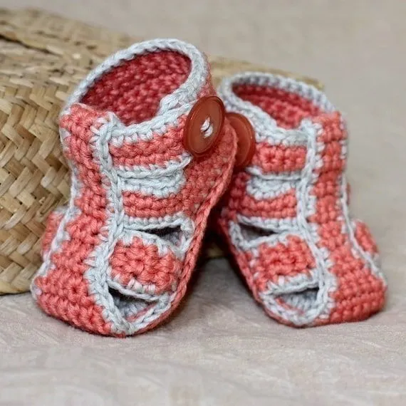 álbumes o patrones de zapatos tejidos para bebés - Imagui