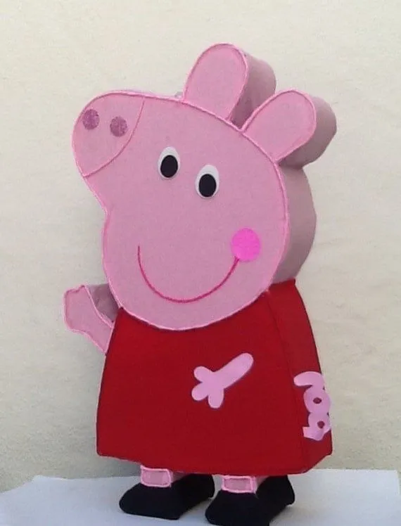 Peppa Pig pinata. Piñata de la puerquita Peppa Pig. por aldimyshop