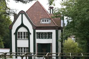 Peter Behrens – Casa en la colonia de Mathildenhöhe (Darmstadt), 1903