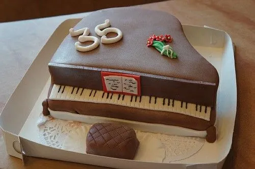 Photo: tortas pianinas,uzsakomas svoris nuo 3kg | 3D tortai album ...