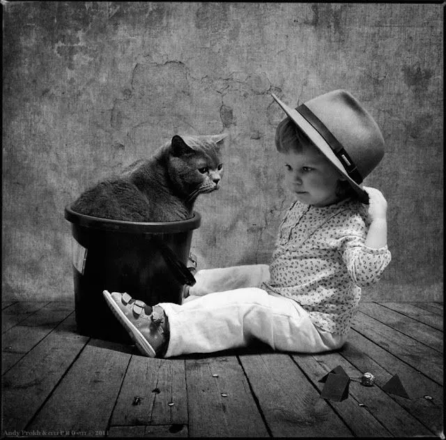PhotosFresquet blog: La amistad entre una niña y su gato.