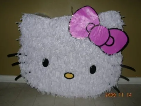 Piñata de Hello Kitty -Como hacer una Piñata Con Cartón - YouTube