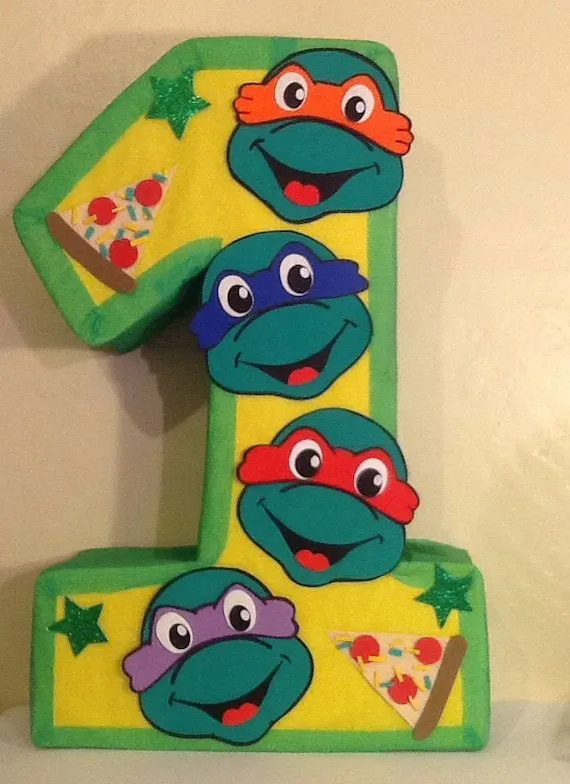 Piñata de número decorada de tortugas ninja. Piñata por aldimyshop