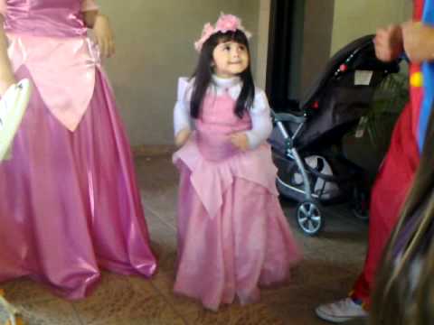 Piñata de la Princesa Aurora - YouTube