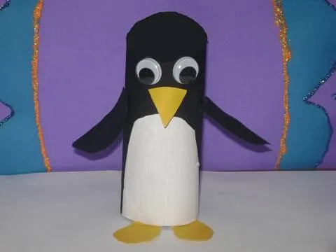 Como hacer un pinguino con tubo de papel higienico (Cara Negra ...