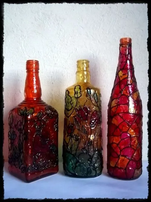 Botellas de cristal pintadas por dentro para decorar
