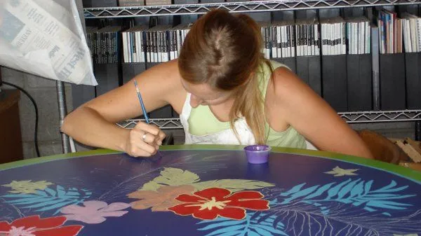 Pintura decorativa sobre muebles de comedor - Casa y Color