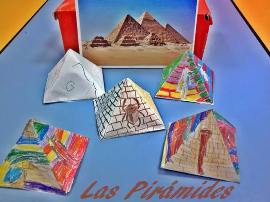 Pirámides Egipcias de Papel para Imprimir - Manualidades Infantiles