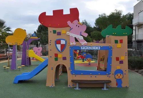 Pocoyó y Hello Kitty llegan a los parques infantiles urbanos de la ...