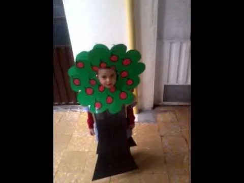Arbol traje en reciclaje para niño - Imagui