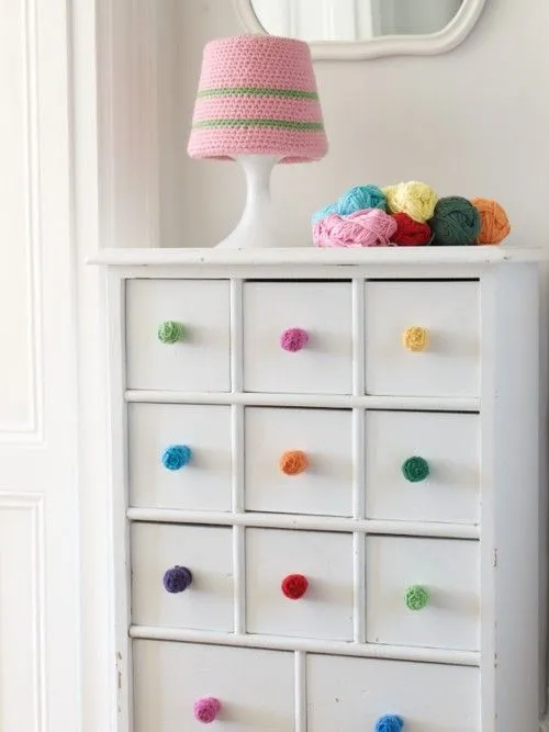 Pomos de crochet para decorar muebles infantiles | Decoideas.Net