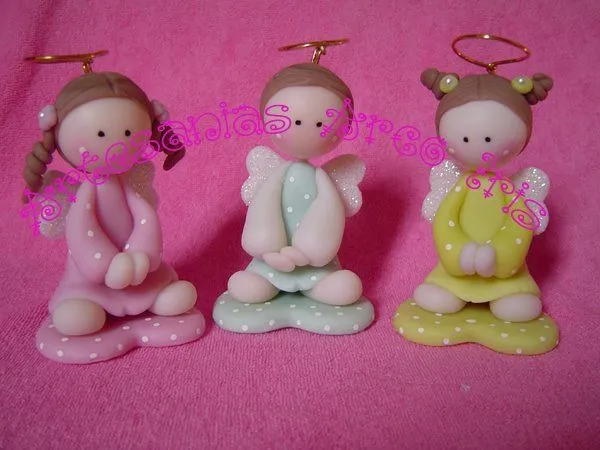 Souvenirs de angelitos en porcelana fria - Imagui