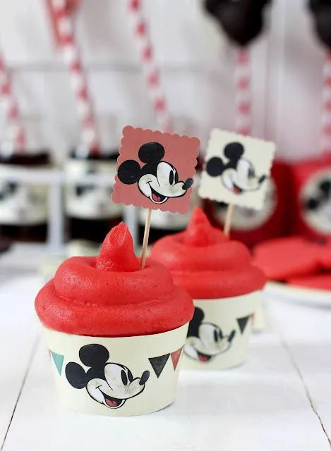 Postreadicción: Galletas decoradas, cupcakes y cakepops: mayo 2013