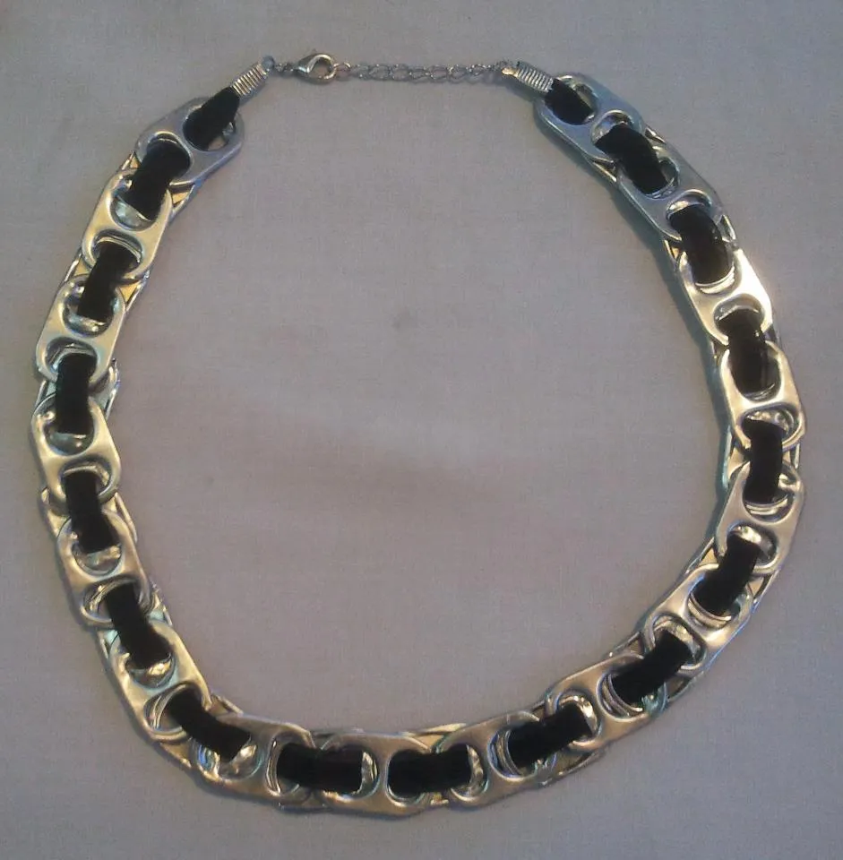 Un precioso collar con anillas de lata | EcoBrico