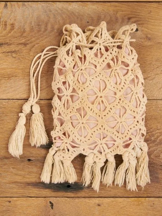 Prendas Tejidas a Mano: Bolsos tejidos en Crochet