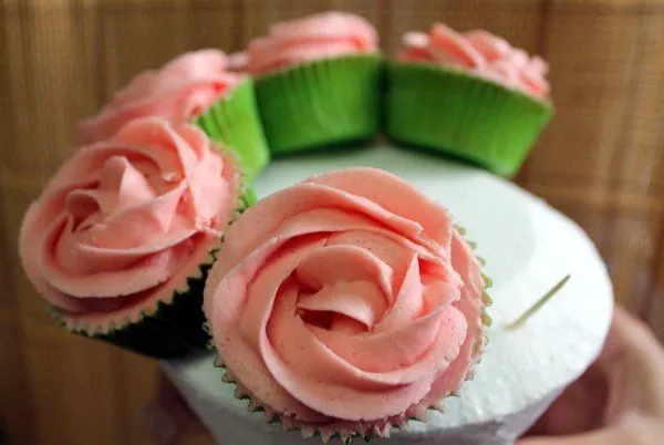 Cómo preparar un ramo de cupcakes de rosas