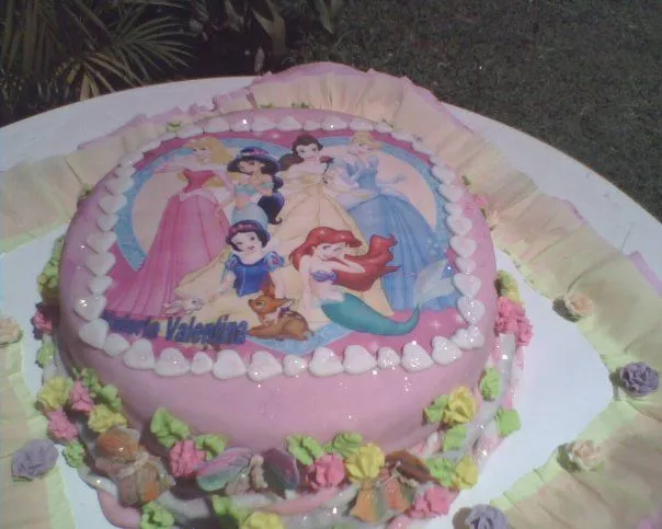 Tarta de cumpleaños princesa Disney - Imagui