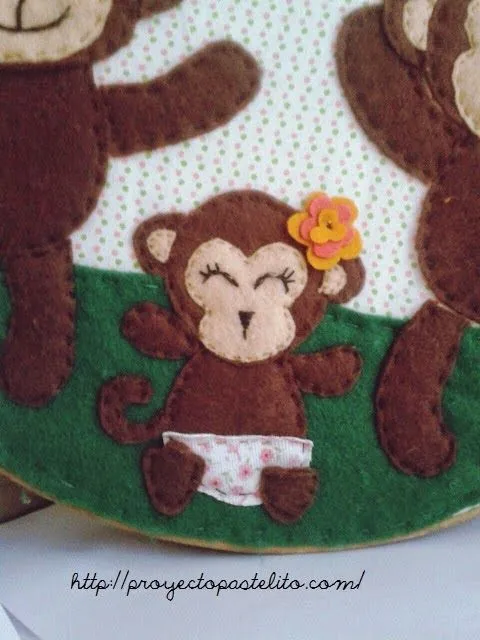 Proyecto Pastelito: Bastidor decorativo- Monos en fieltro